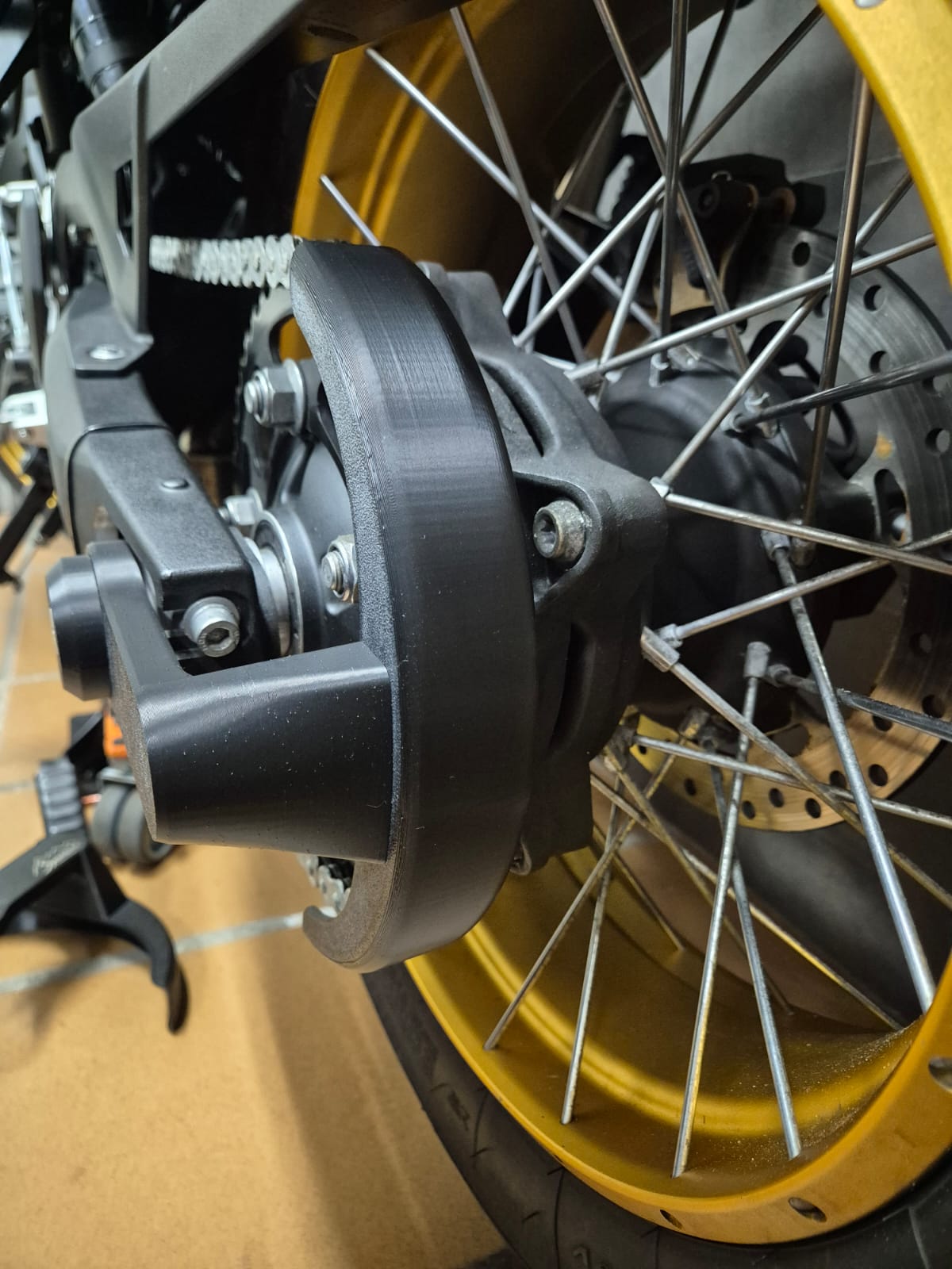 Cubre Cadena BMW F900XR