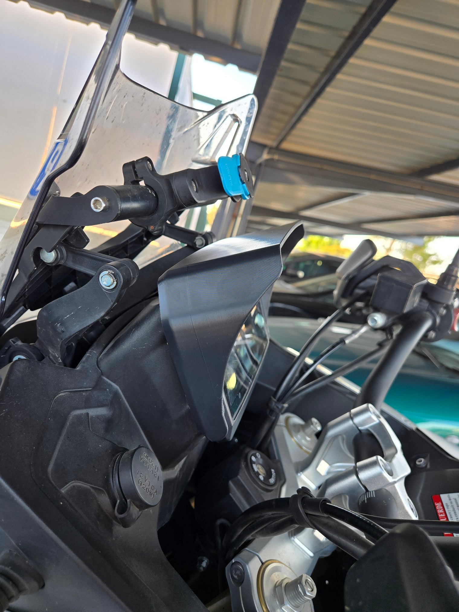 VOGE 525DSX Visier