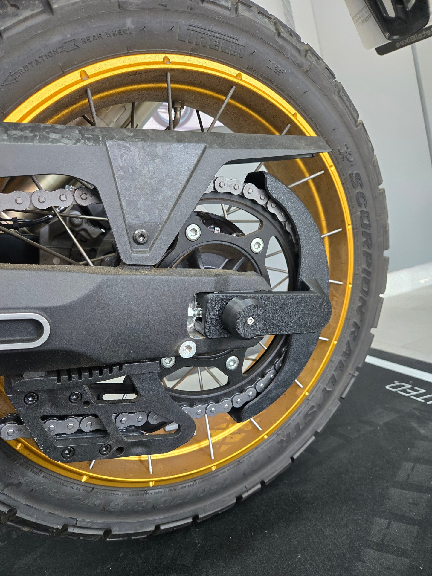 Cubre Cadena Voge DS800 Rally
