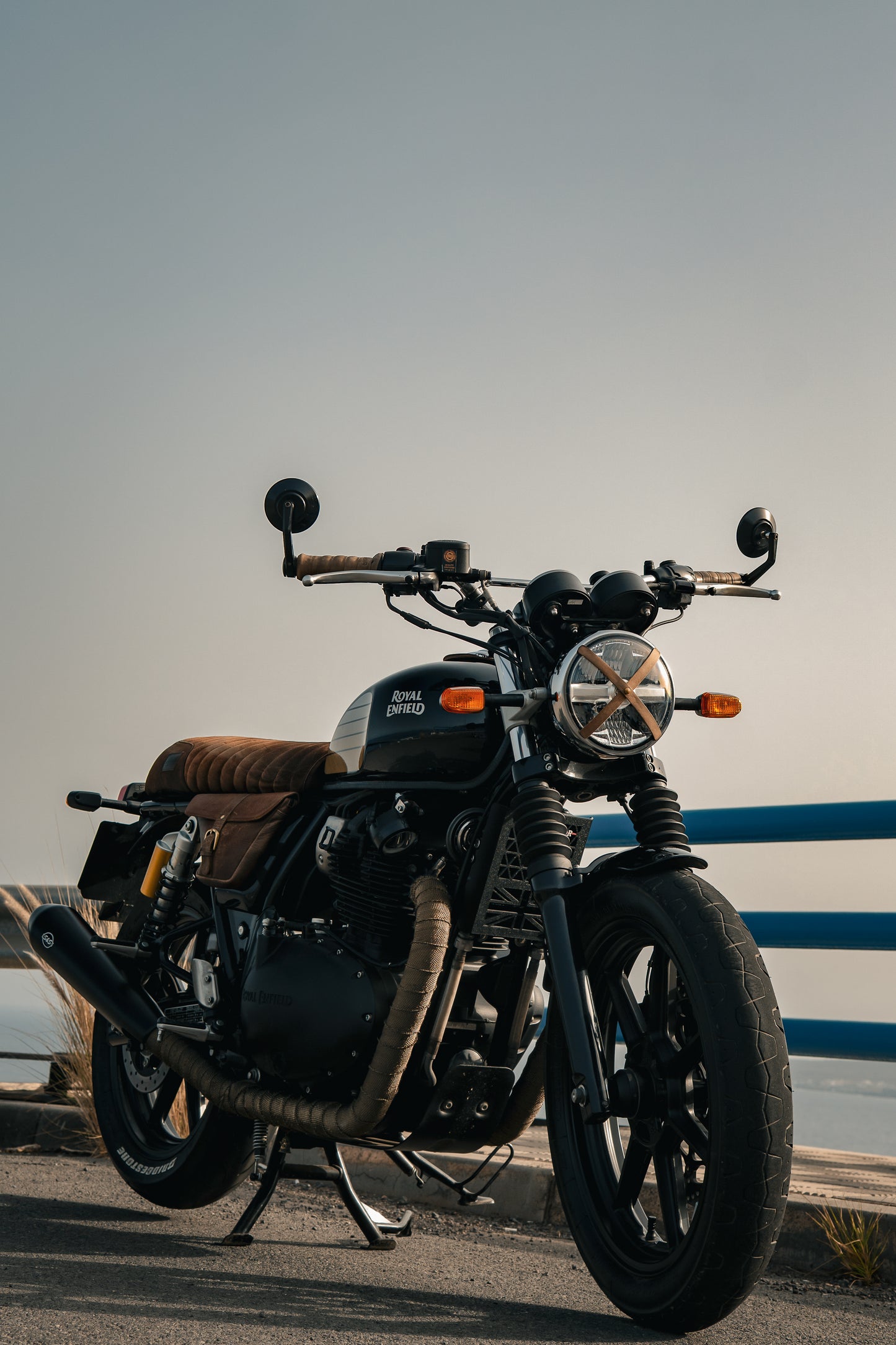 Cubre Radiador Royal Enfield