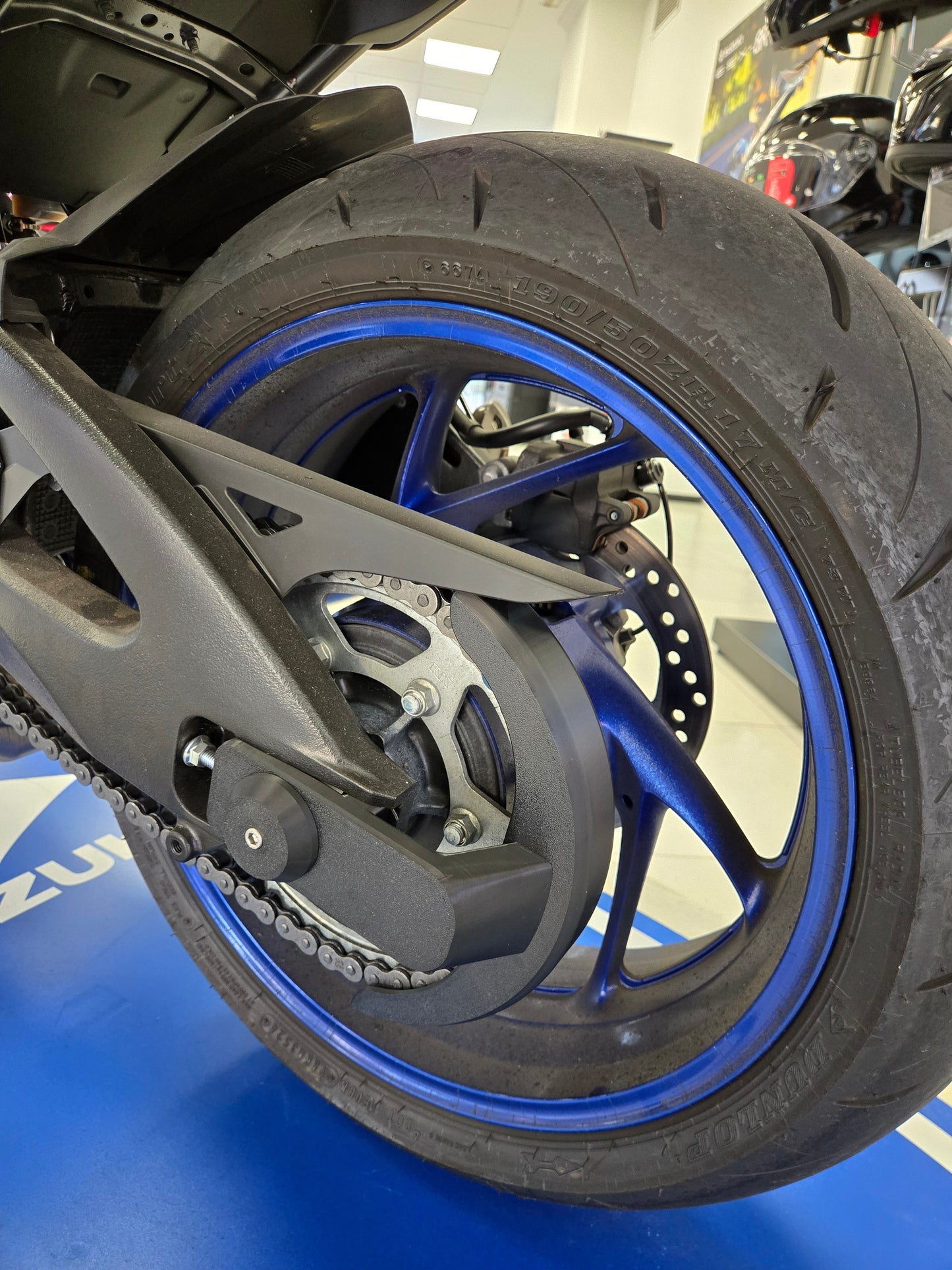 Cubrecadenas Suzuki GSX S GT