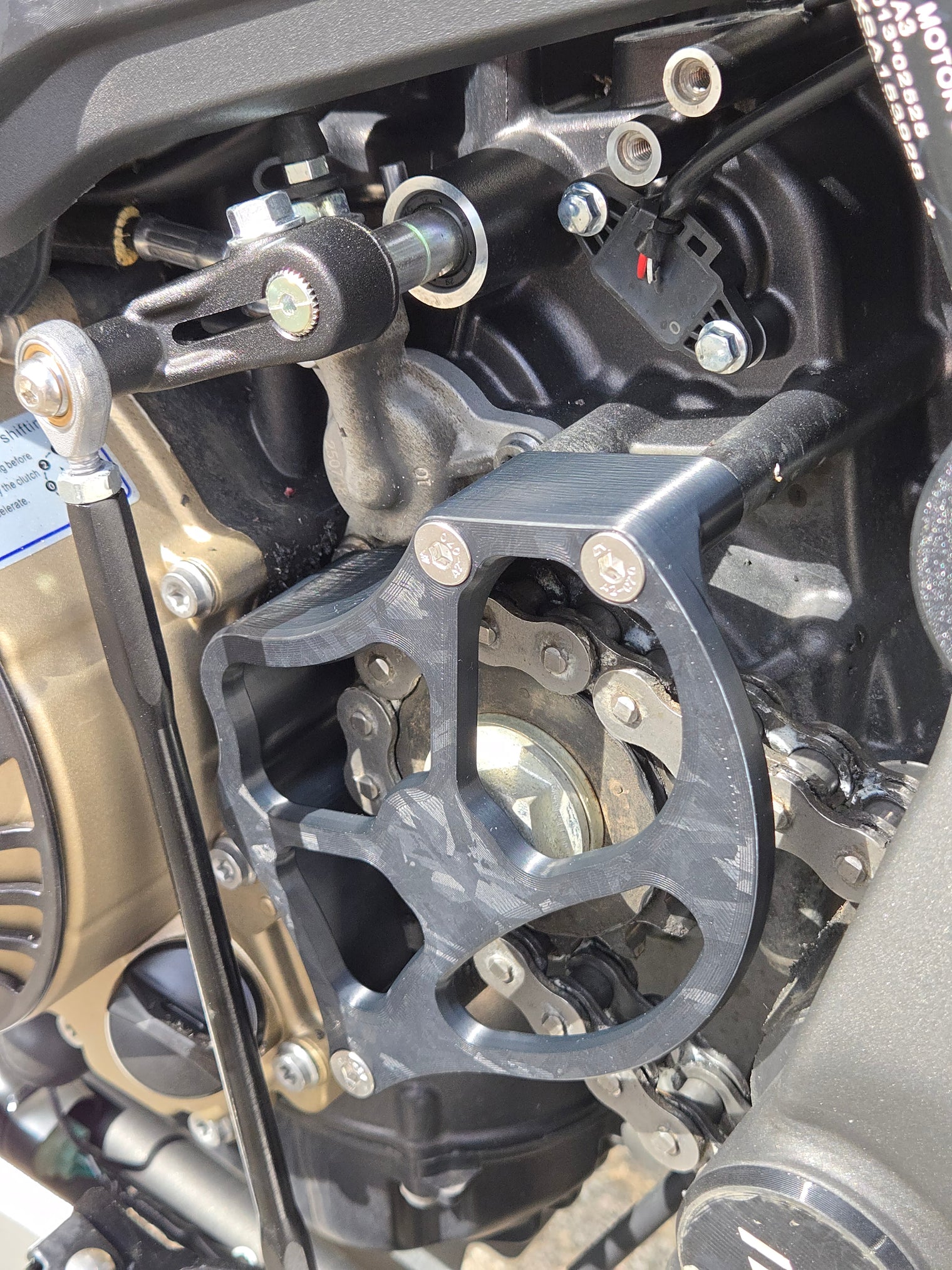 Tapa Piñon Voge DS800X Rally