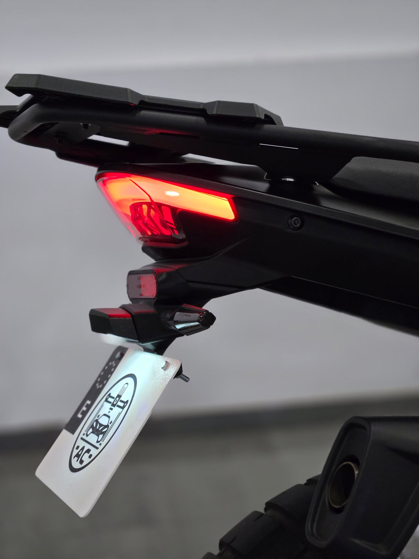 Portamatriculas Corto Voge DS800X Rally