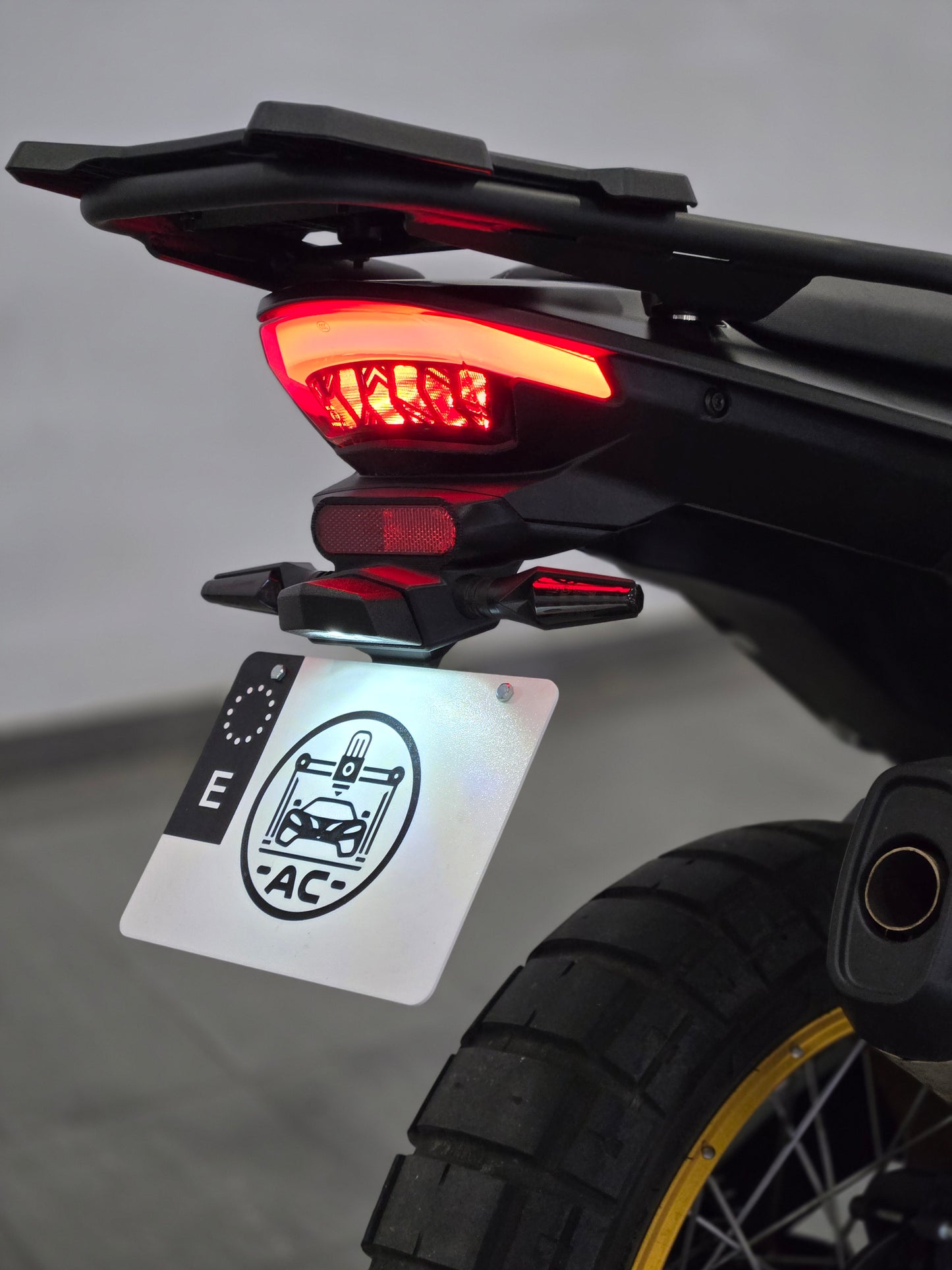 Portamatriculas Corto Voge DS800X Rally