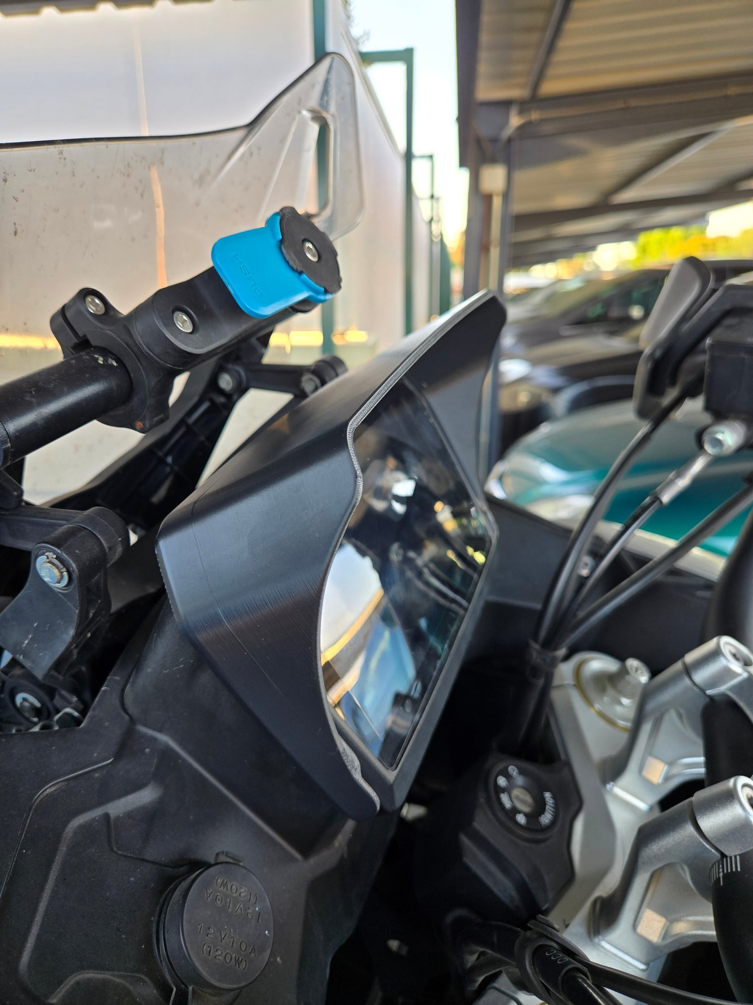 VOGE 525DSX Visier